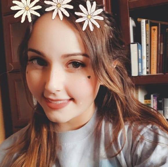 Meet your Posher, Alicia - Picture 1 of 1